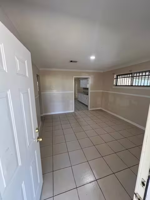 Photo 3 of 6622 Hartwick Road, Houston, TX