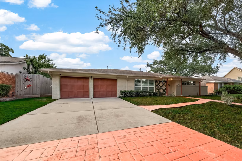 Photo 2 of 4814 Omeara Drive, Houston, TX