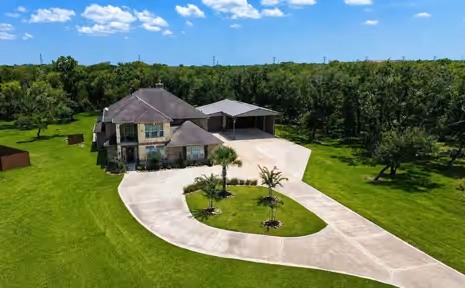 Photo of 31911 Redfish Trail, Richwood, TX