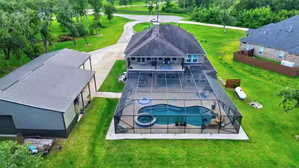 Photo 6 of 31911 Redfish Trail, Richwood, TX
