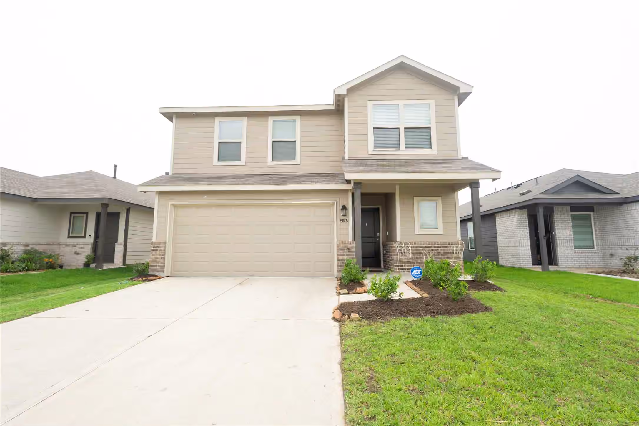 Photo of 10805 Bird Of Paradise Ln Lane, Houston, TX 77016