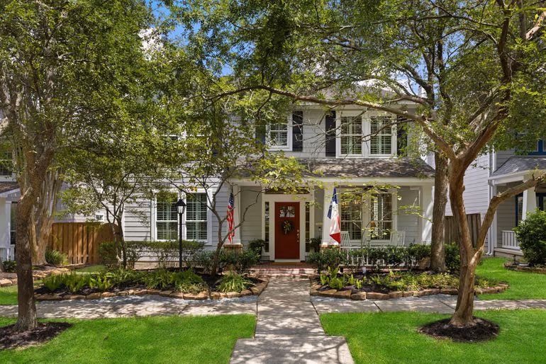 Photo of 18 Courtland Green Street, The Woodlands, TX 77382