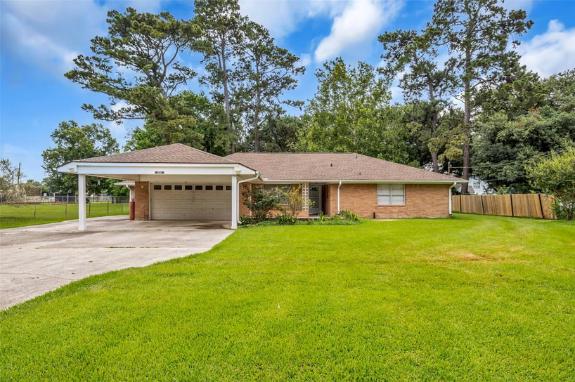 Photo of 205 N 8th Street, Highlands, TX