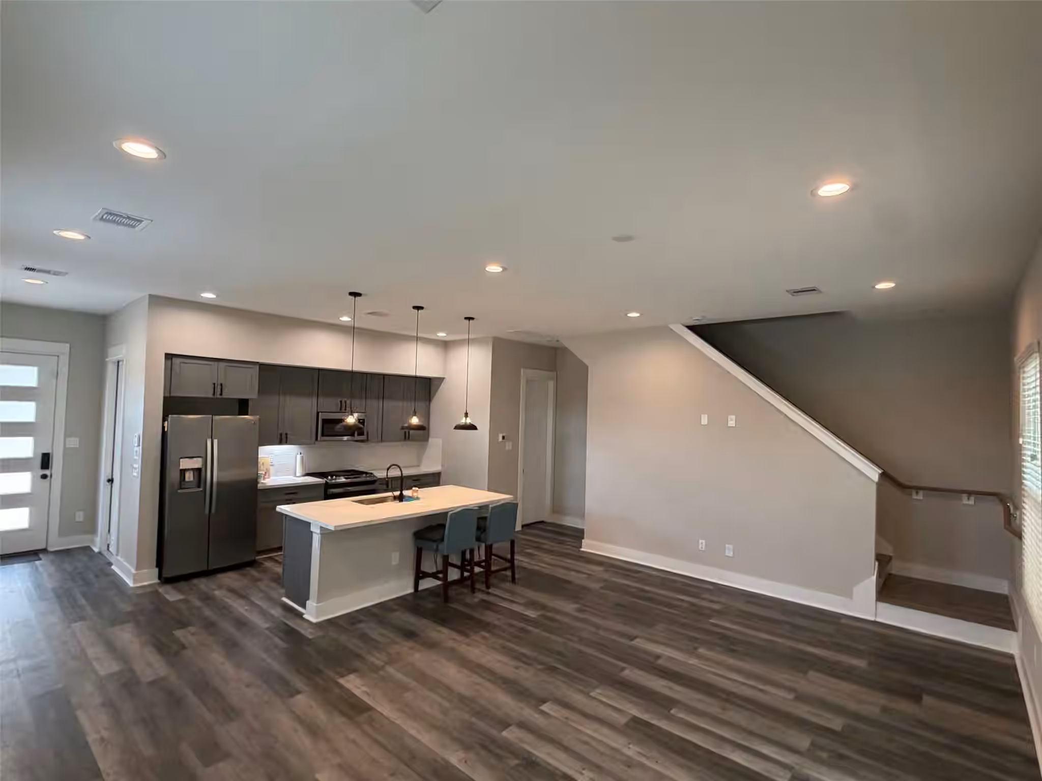 Photo 5 of 702 Pinemont Canyon Lane, Houston, TX