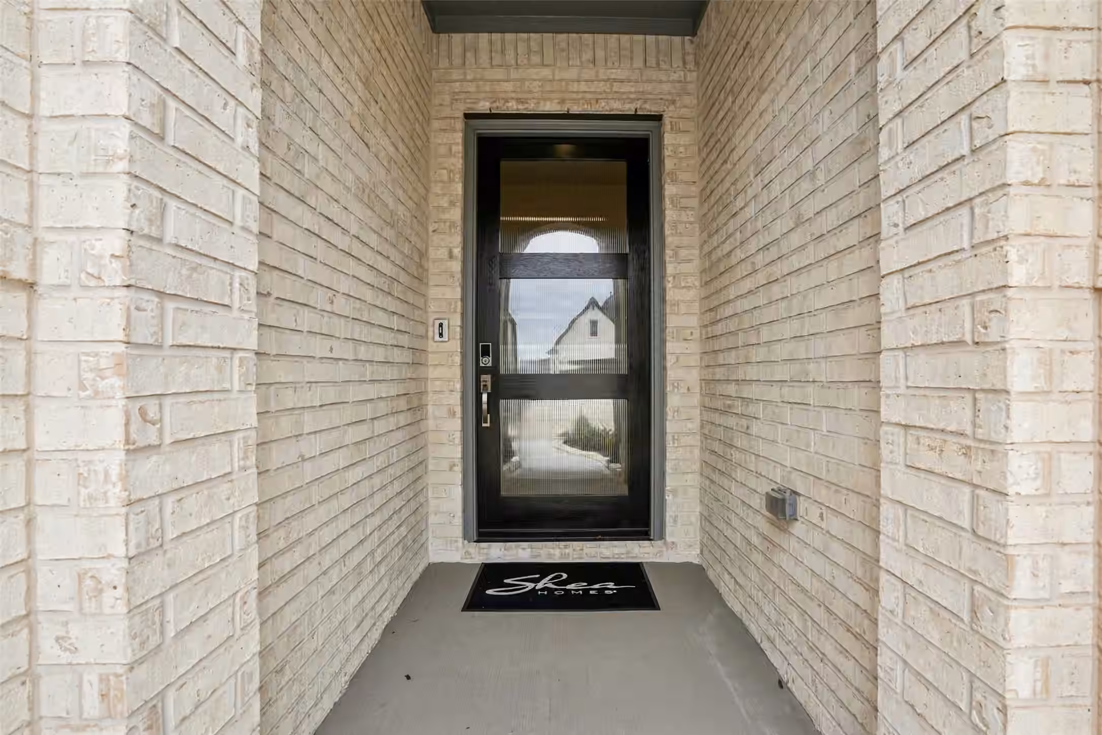 Photo 2 of 1211 Berry Brook Drive, Missouri City, TX