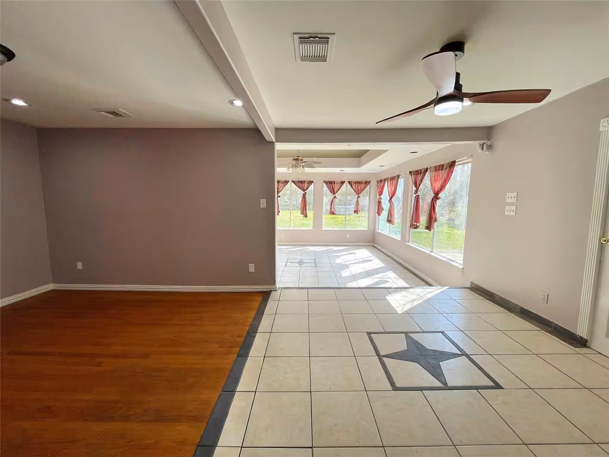 Photo 4 of 7230 Sims Drive, Houston, TX
