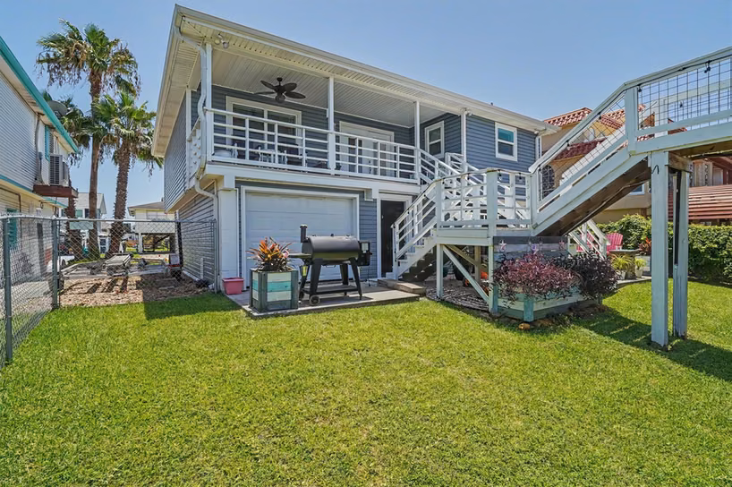 Photo of 897 Bonita Street, Bayou Vista, TX
