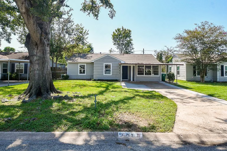 Photo 2 of 7419 Jalna Street, Houston, TX