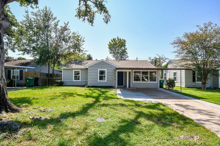 Photo 4 of 7419 Jalna Street, Houston, TX