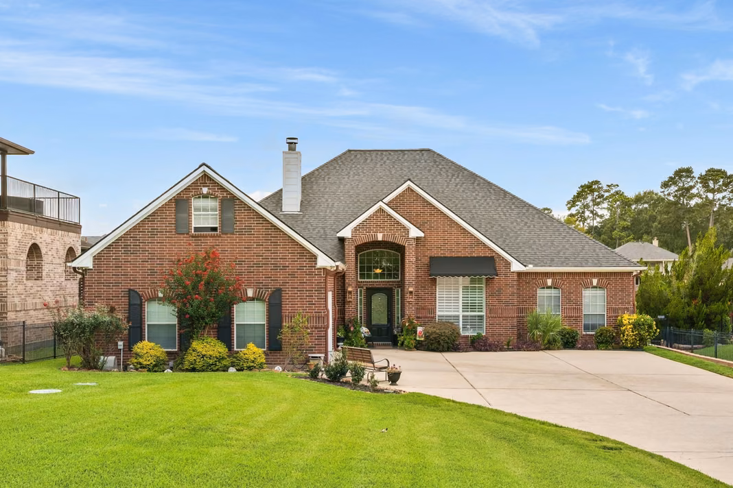 Photo 2 of 11852 Grand Harbor Boulevard, Montgomery, TX