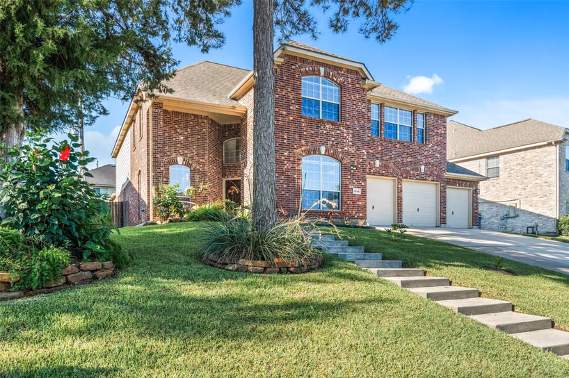 Photo 2 of 19314 Aquatic Drive, Humble, TX