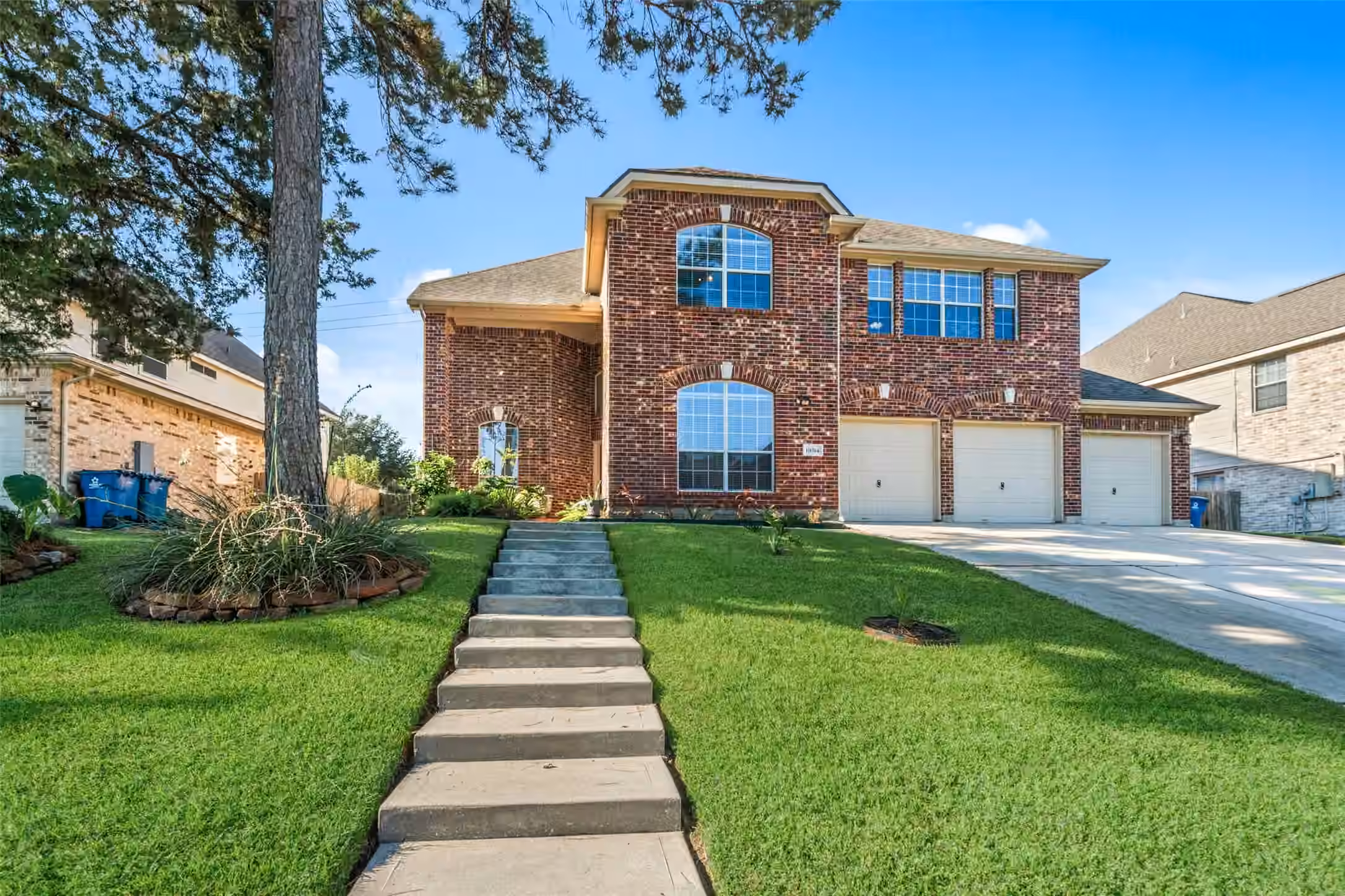 Photo 3 of 19314 Aquatic Drive, Humble, TX