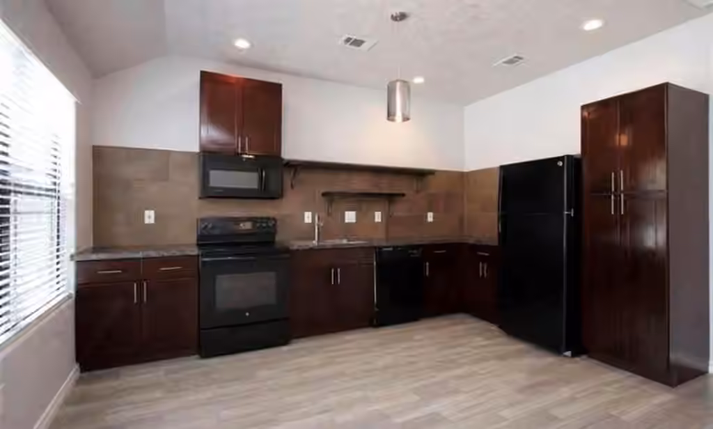 Photo 2 of 995 Junell Street, Houston, TX