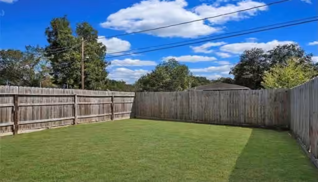 Photo 7 of 995 Junell Street, Houston, TX