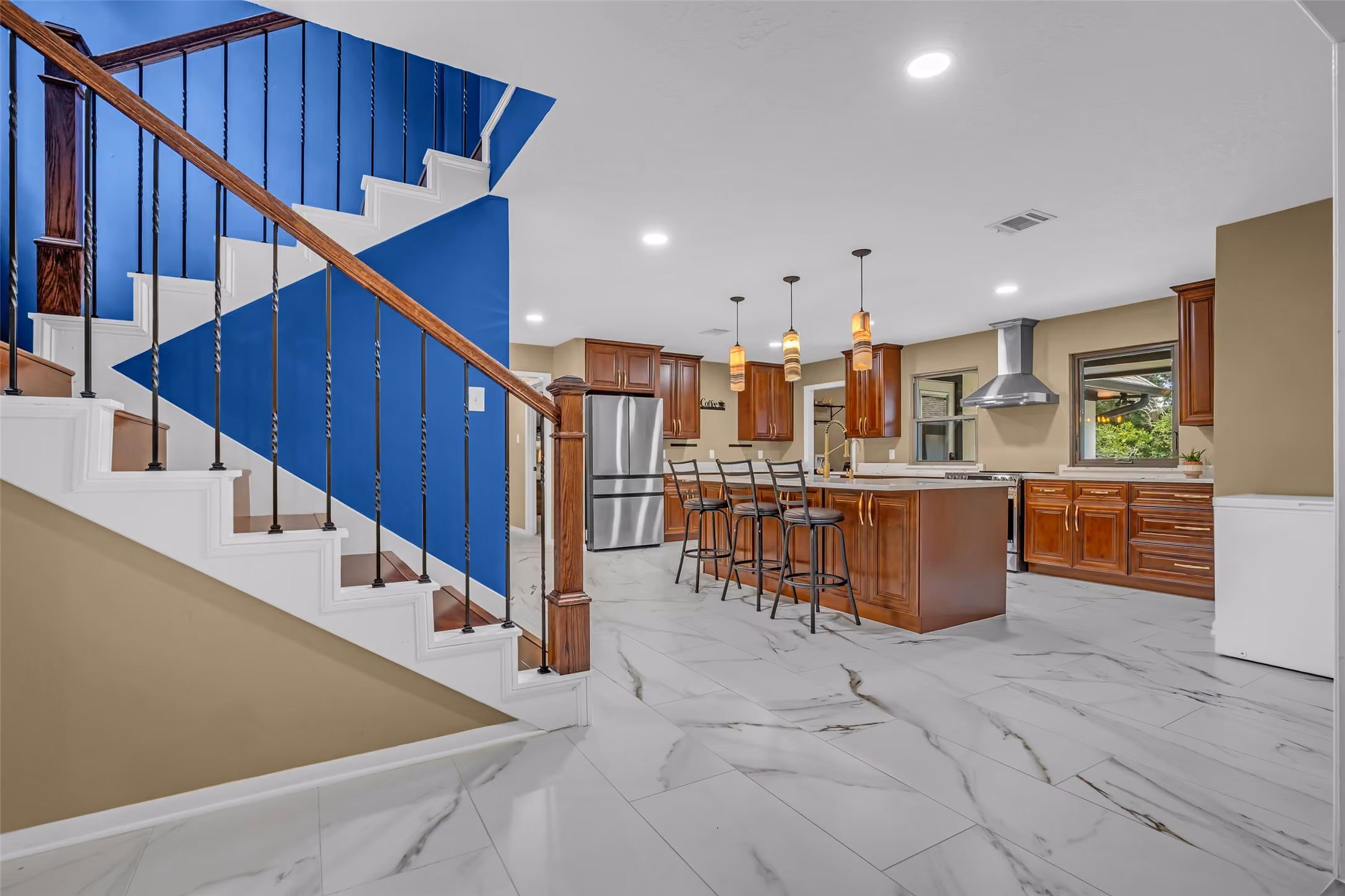 Photo 4 of 509 Glen Haven Drive, Conroe, TX