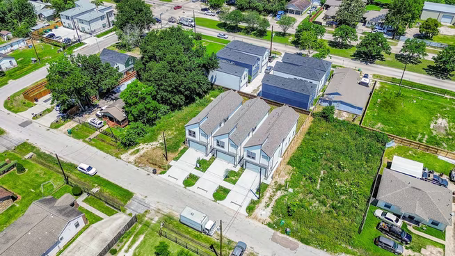 Photo 5 of 848 Lucky Street, Houston, TX