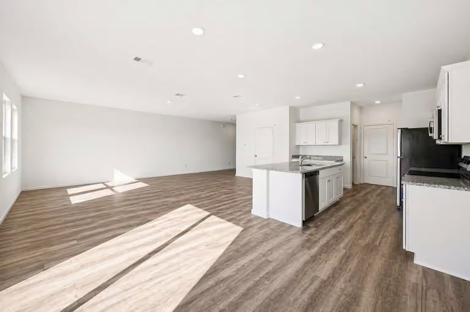 Photo 3 of 18649 Shauna Danielle Drive, New Caney, TX