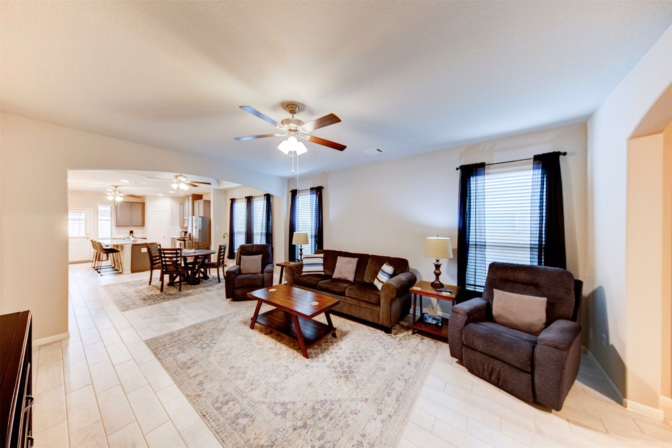 Photo 5 of 320 Emerald Thicket Lane, Houston, TX