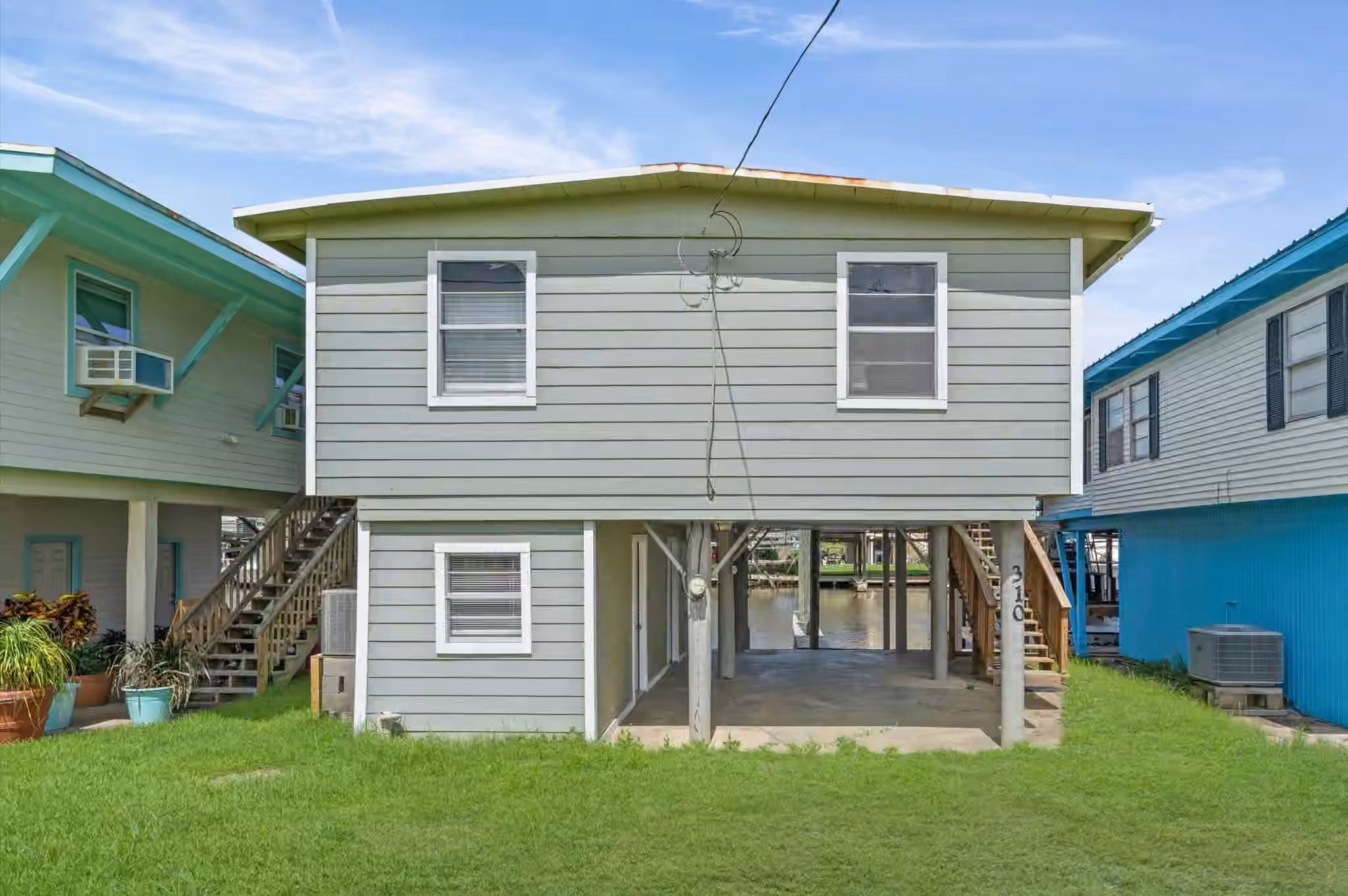Photo of 310 Marine Way, Freeport, TX 77541