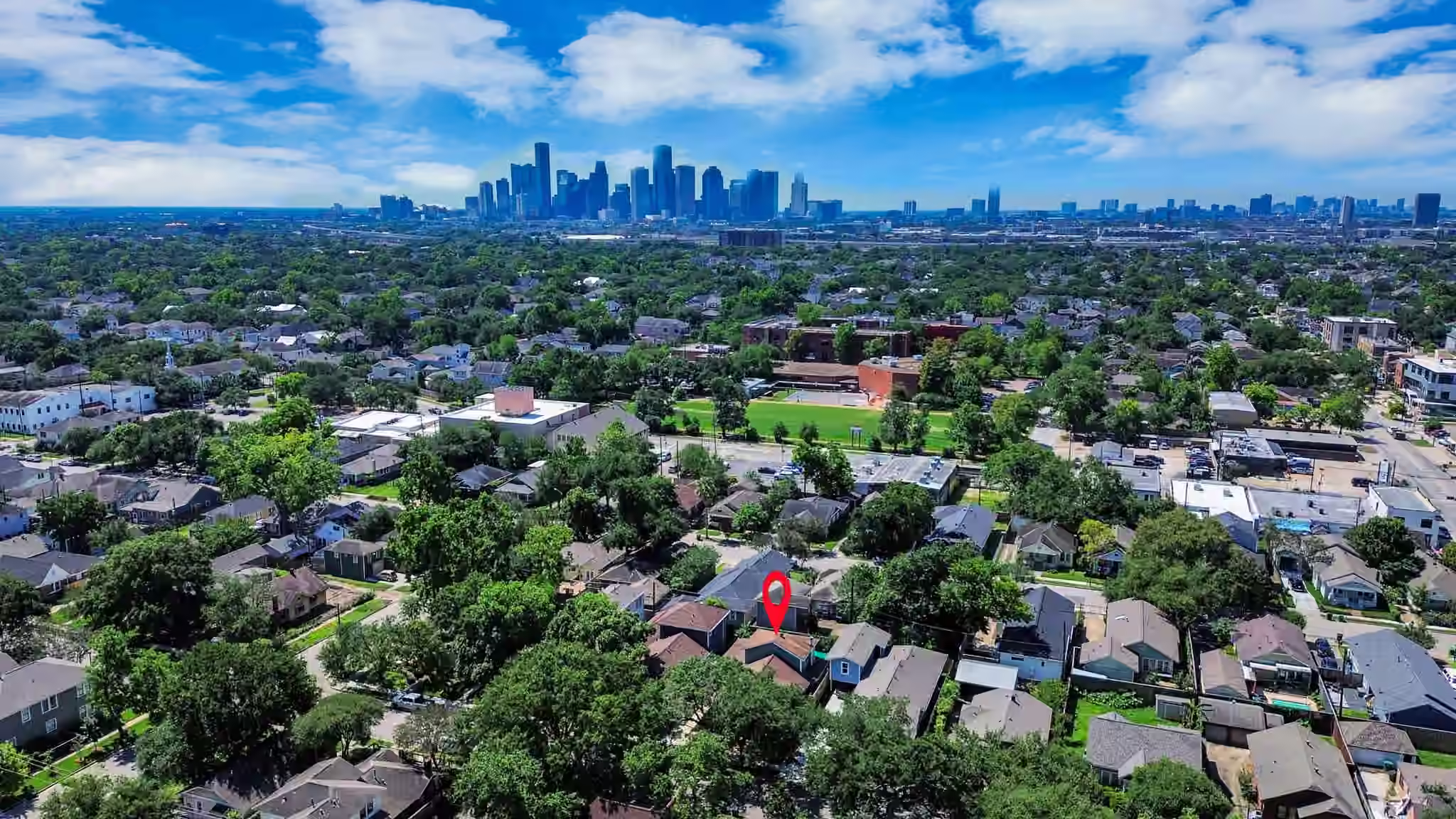 Photo 2 of 1114 W Cottage Street, Houston, TX