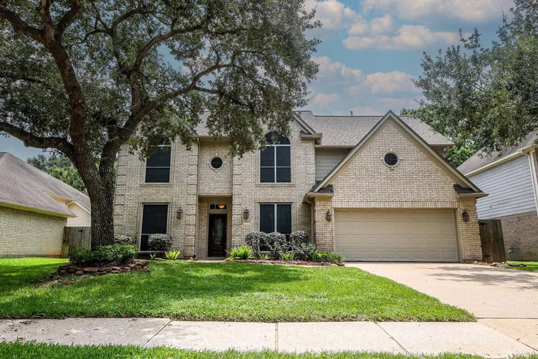 Photo 2 of 23115 Willow Canyon Drive, Katy, TX