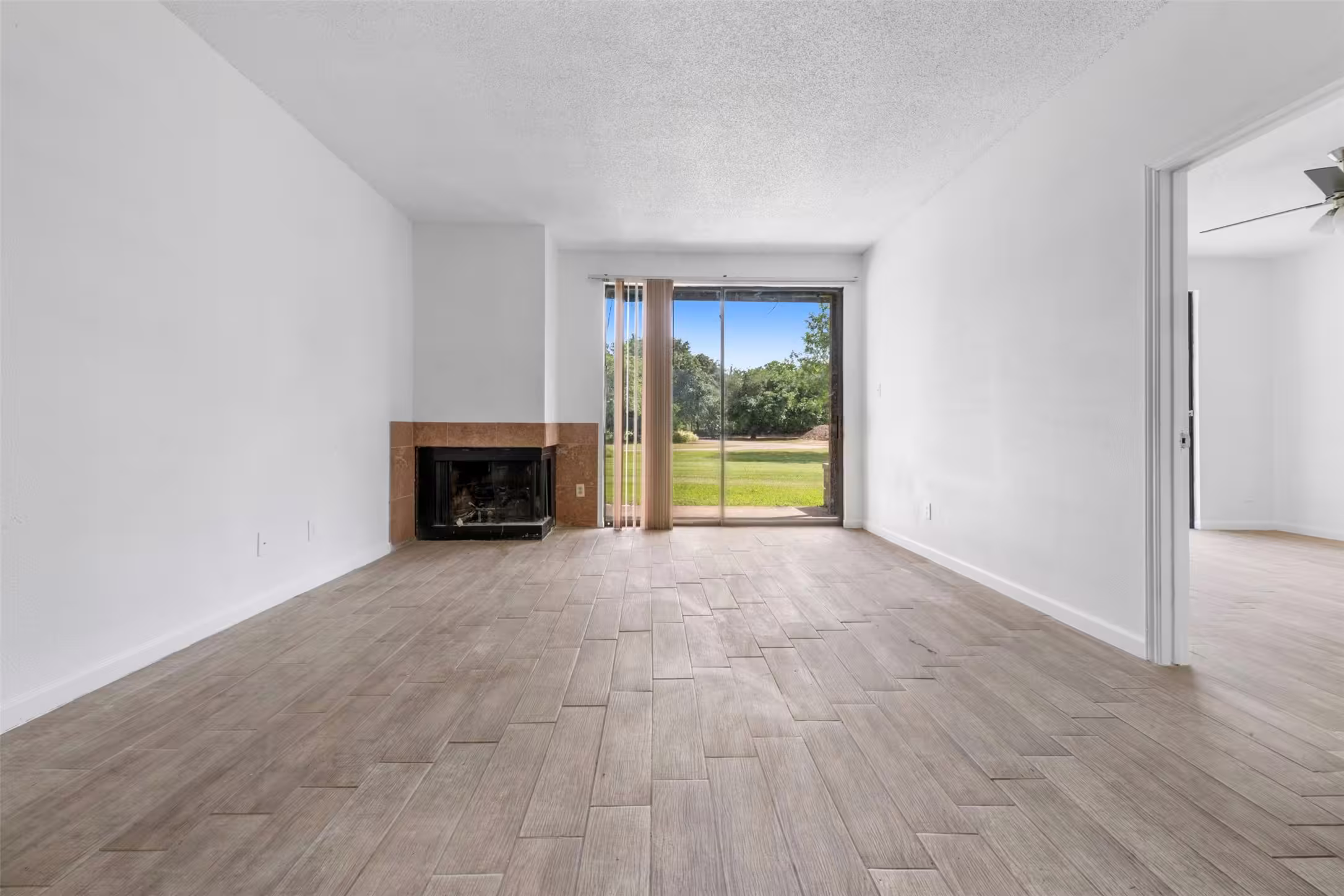 Photo 5 of 8253 Sands Point Drive 165, Houston, TX