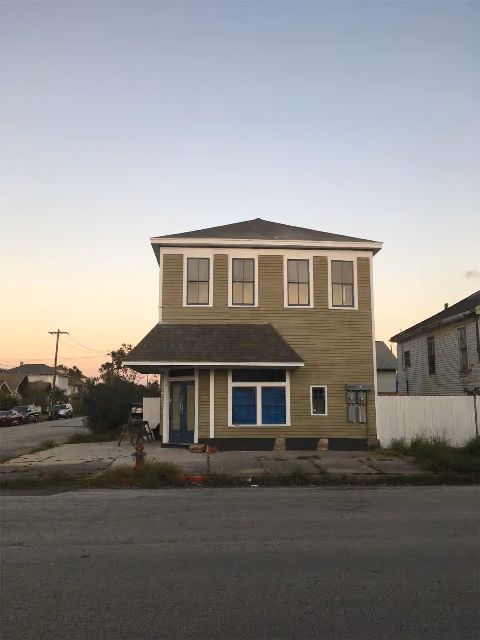 Photo 2 of 3227 Avenue R, Galveston, TX