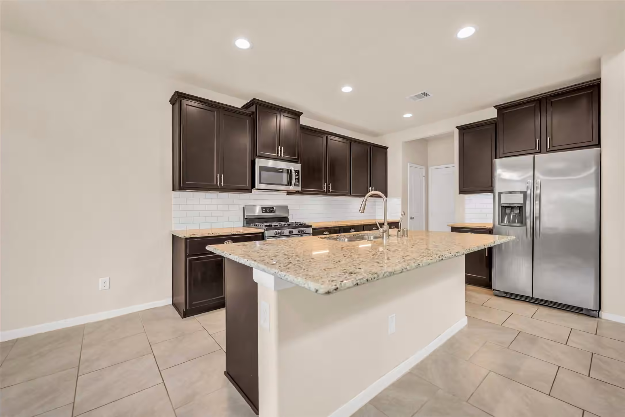 Photo 7 of 3322 Orchard Bridge Lane, Rosenberg, TX