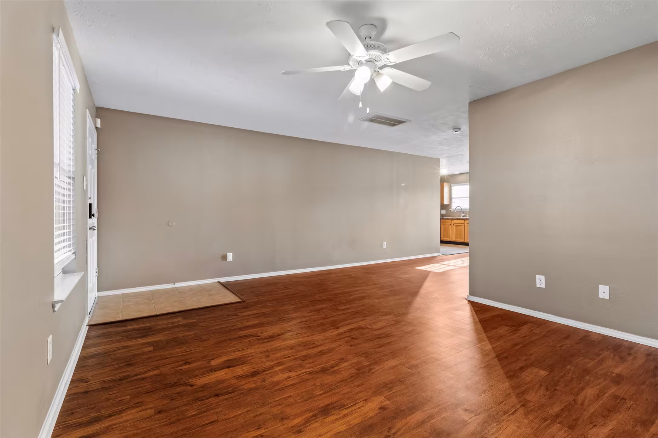 Photo 5 of 21207 Grand Linden Court, Humble, TX