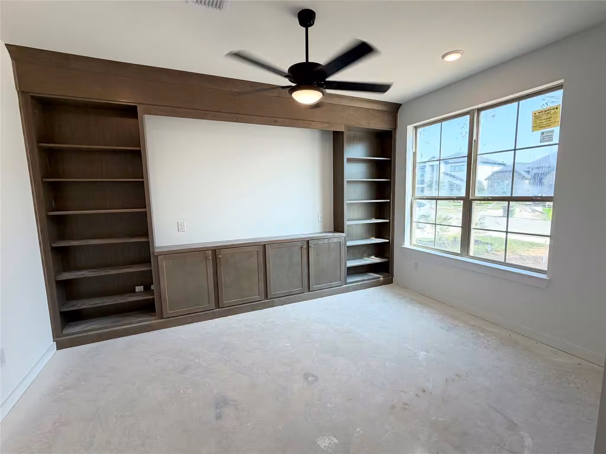 Photo 2 of 4510 Sunny Hazel Lane, Fulshear, TX