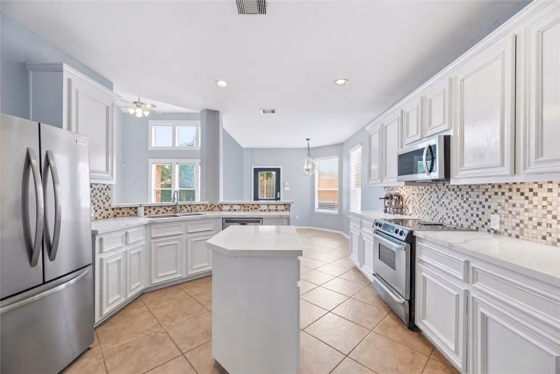 Photo 3 of 12926 Bedford Falls Drive, Cypress, TX