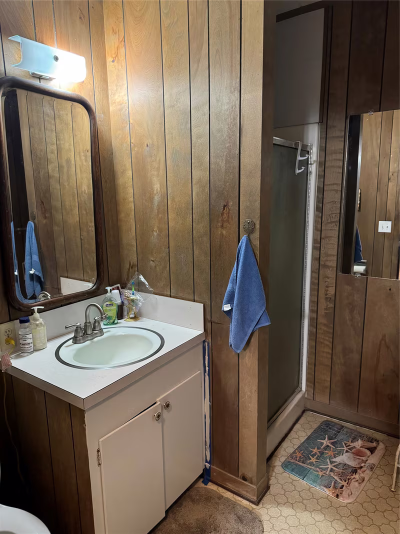 Photo 5 of 1239 Fm 1160 Road, Louise, TX
