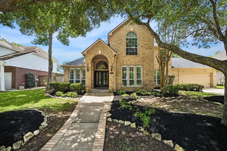 Photo of 1422 Hillside Forest Drive, Sugar Land, TX