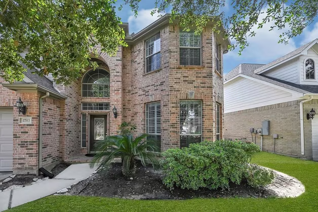 Photo 5 of 2703 Marble Brook Lane, Pearland, TX