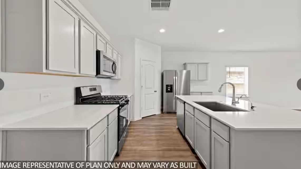 Photo 5 of 204 Golden Eagle Boulevard, New Waverly, TX
