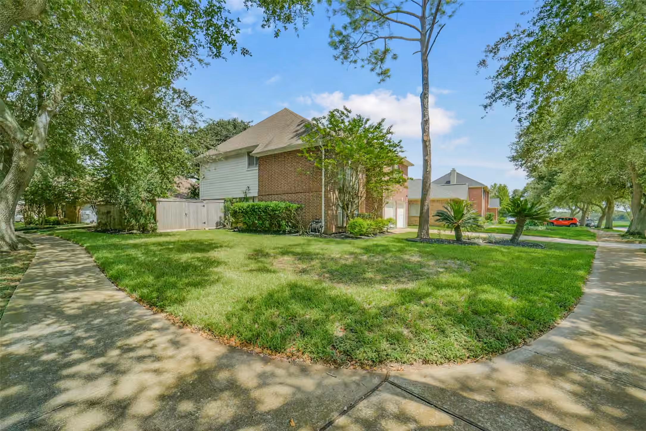 Photo 5 of 1418 Sheffield Drive, Missouri City, TX