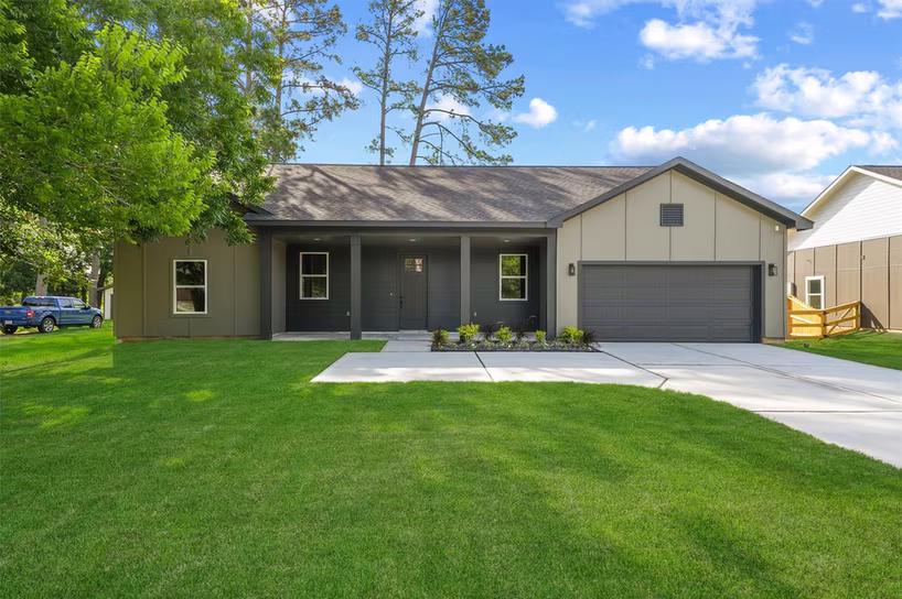 Photo of 252 Davis Bend Road, Alvin, TX