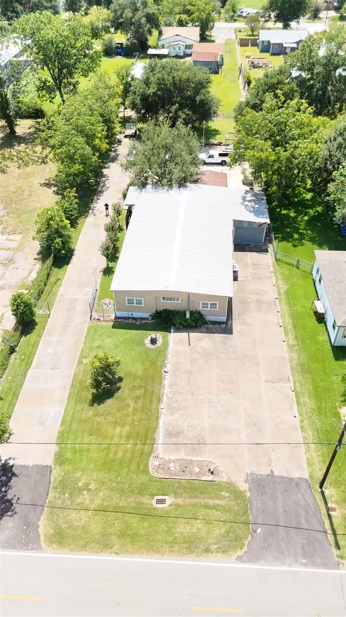 Photo 4 of 2704 sinclair Street, Pasadena, TX