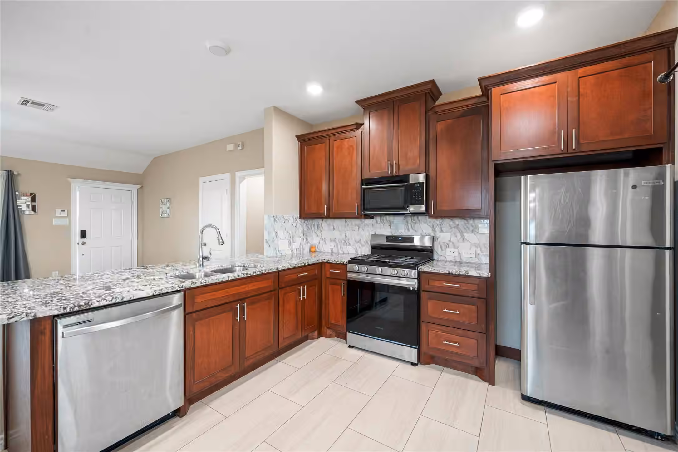Photo 6 of 8307 W Green Leaf Street, Brookshire, TX