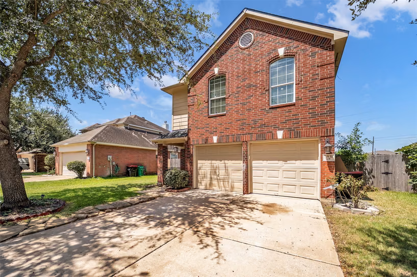 Photo 2 of 5531 Dapplewood Lane, Katy, TX