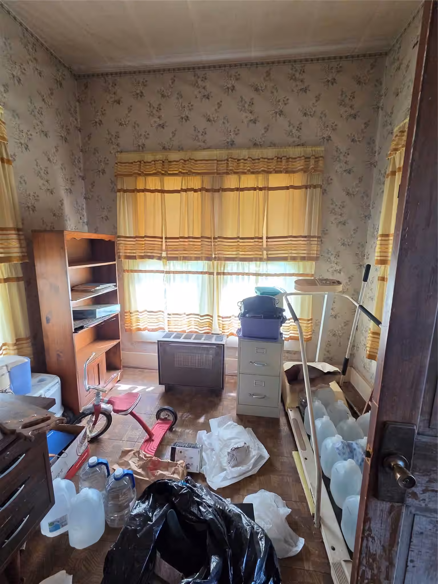 Photo 7 of 421 S La Salle, Navasota, TX