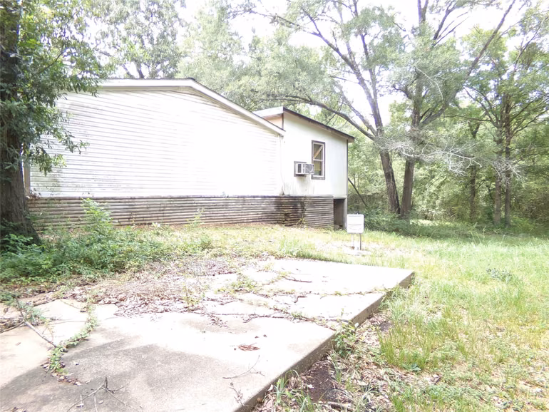 Photo 6 of 121 Lake Road, Riverside, TX