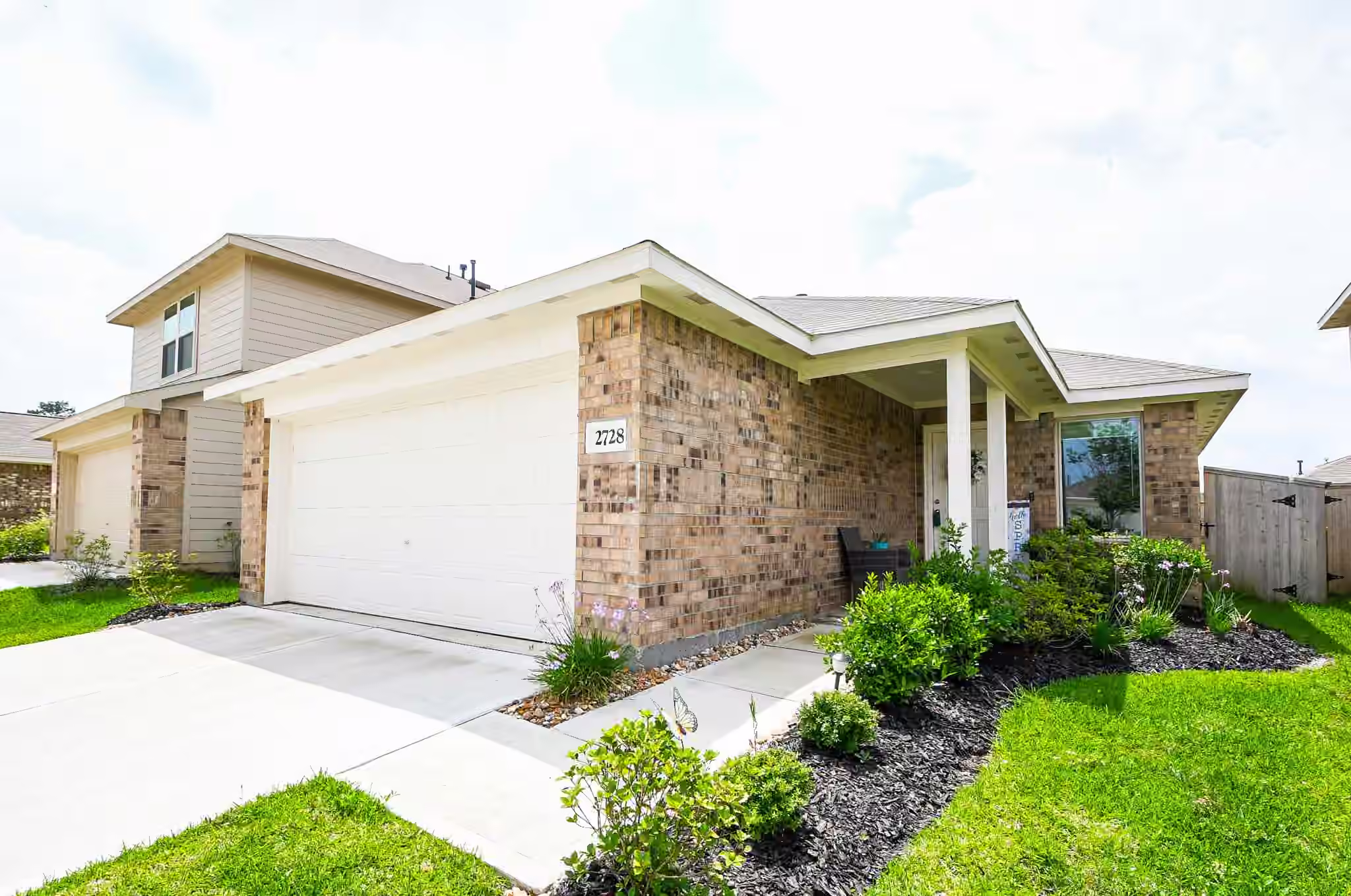 Photo 3 of 2728 Cadiz Bay Drive, Conroe, TX