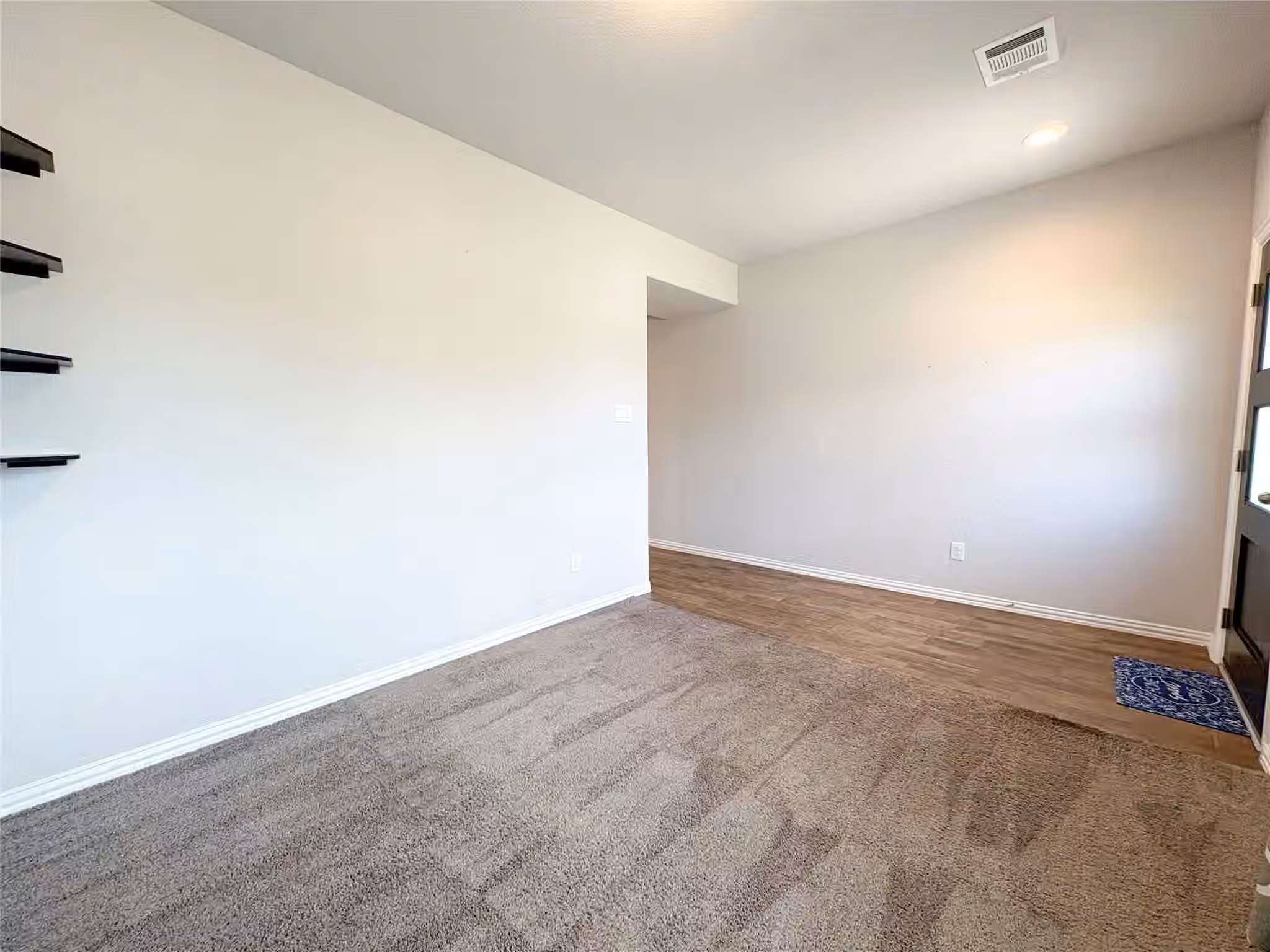 Photo 3 of 140 Kelly Street, Angleton, TX