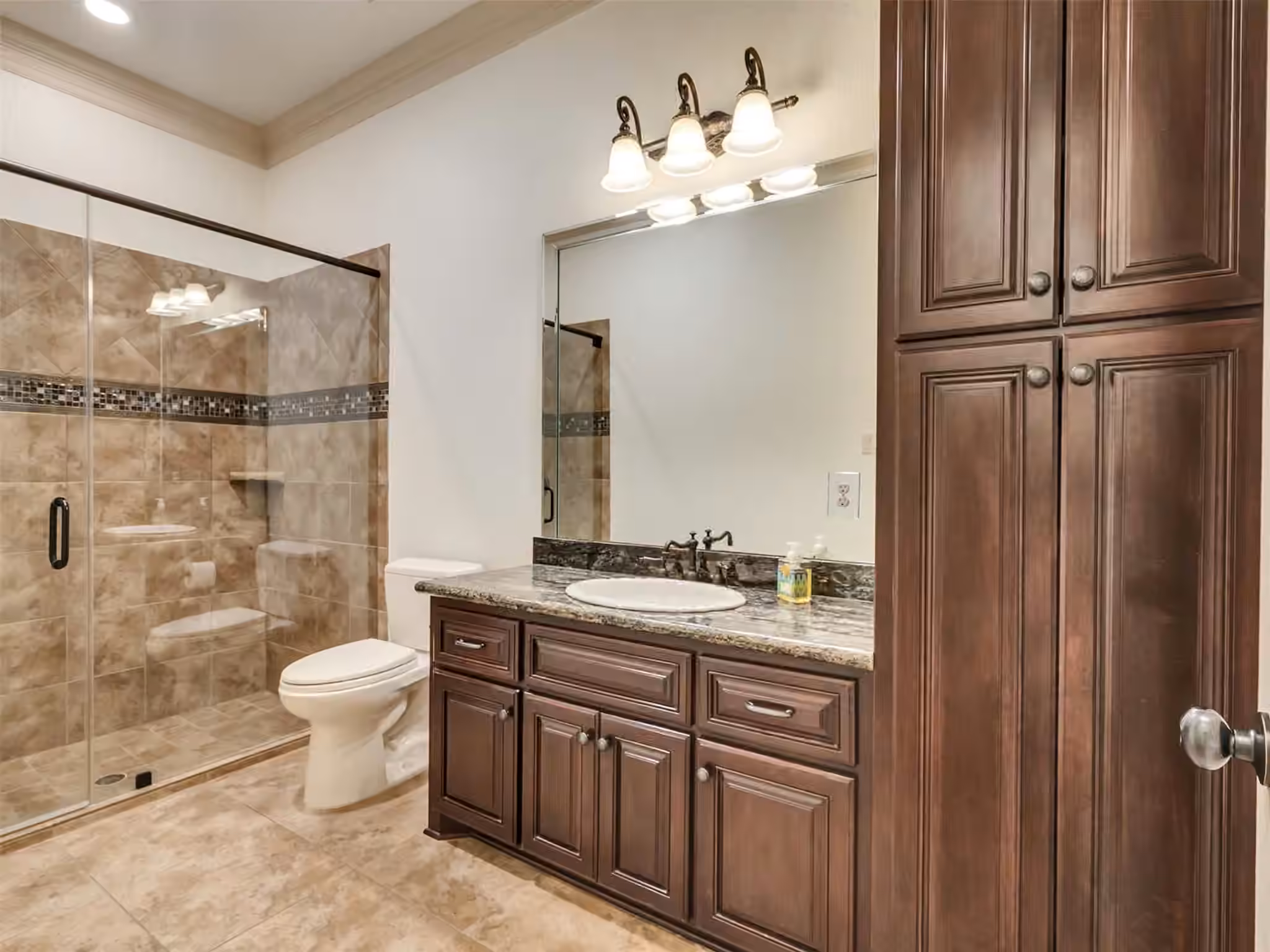 Photo 7 of 10137 Crown Ranch Boulevard, Montgomery, TX