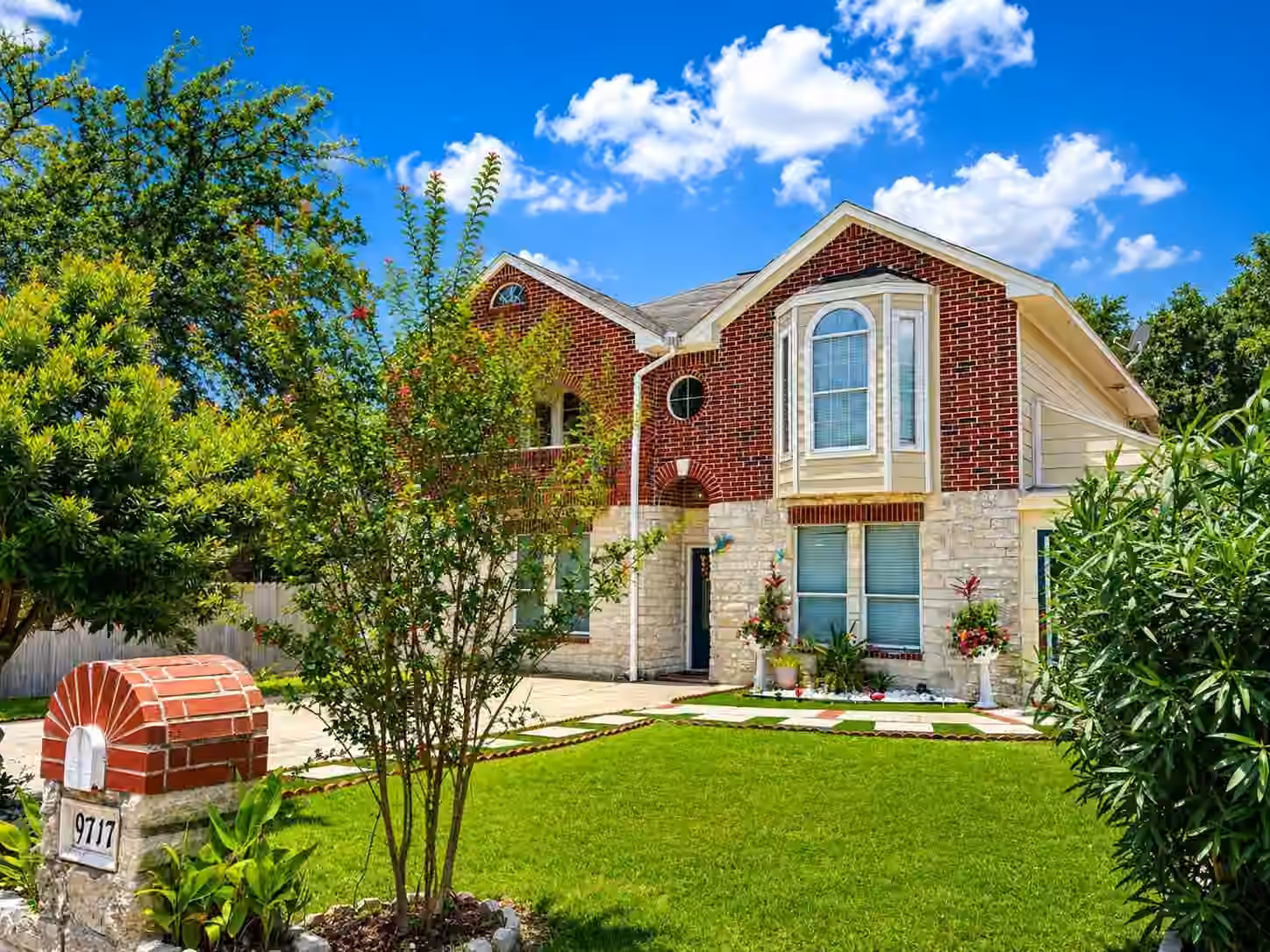 Photo 2 of 9717 Debbie Lane, Houston, TX
