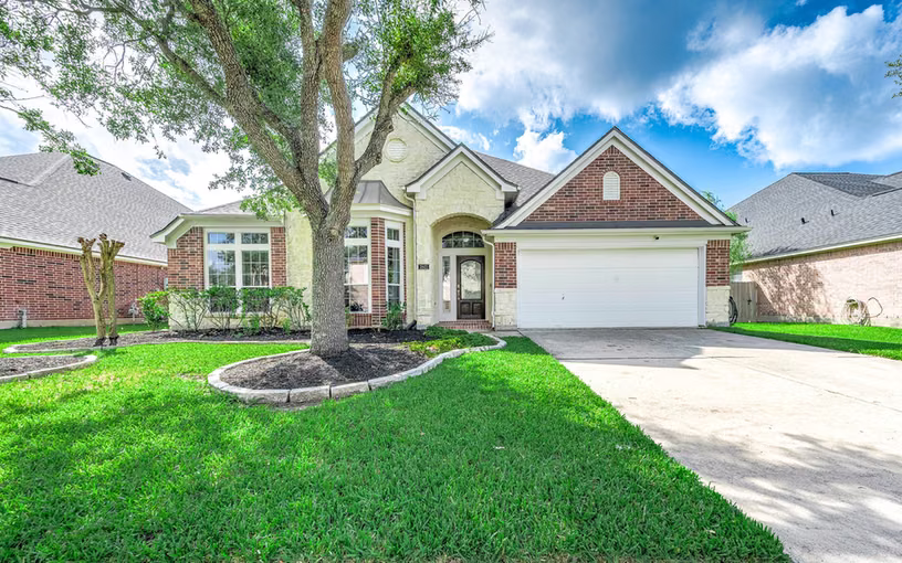 Photo 5 of 2603 Brightlake Way Lane, Pearland, TX