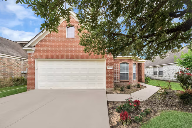 Photo 2 of 18523 Alemarble Oak Street, Cypress, TX