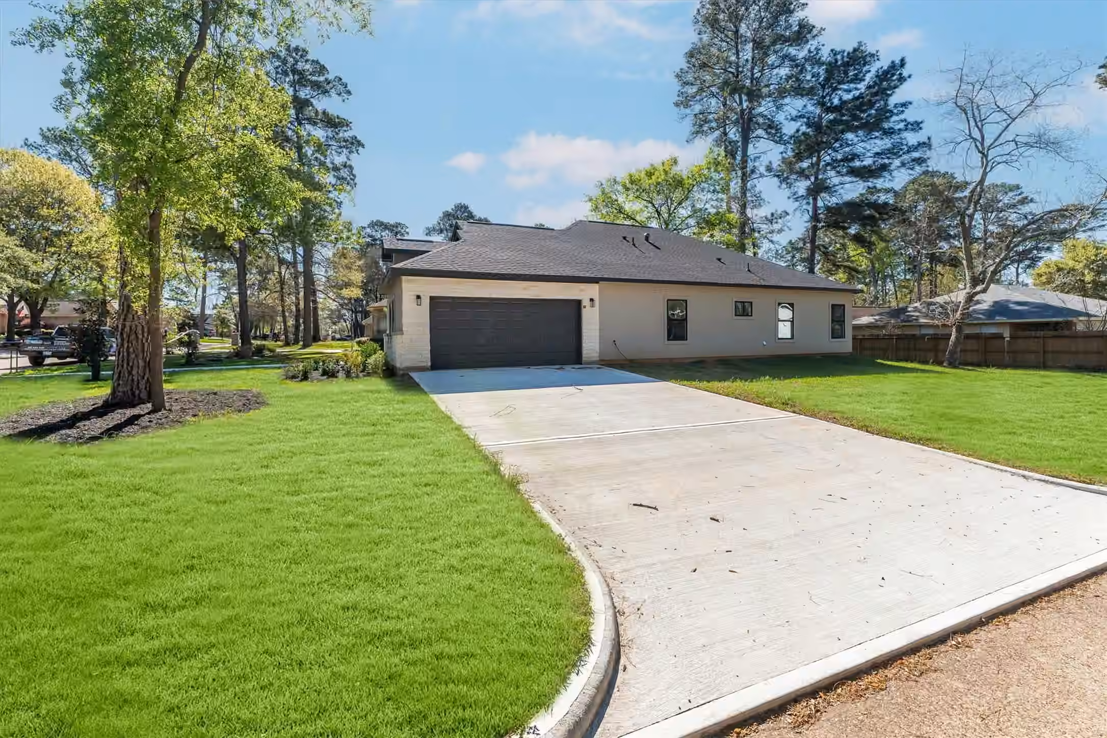 Photo 2 of 11843 Briarwood Lane, Montgomery, TX