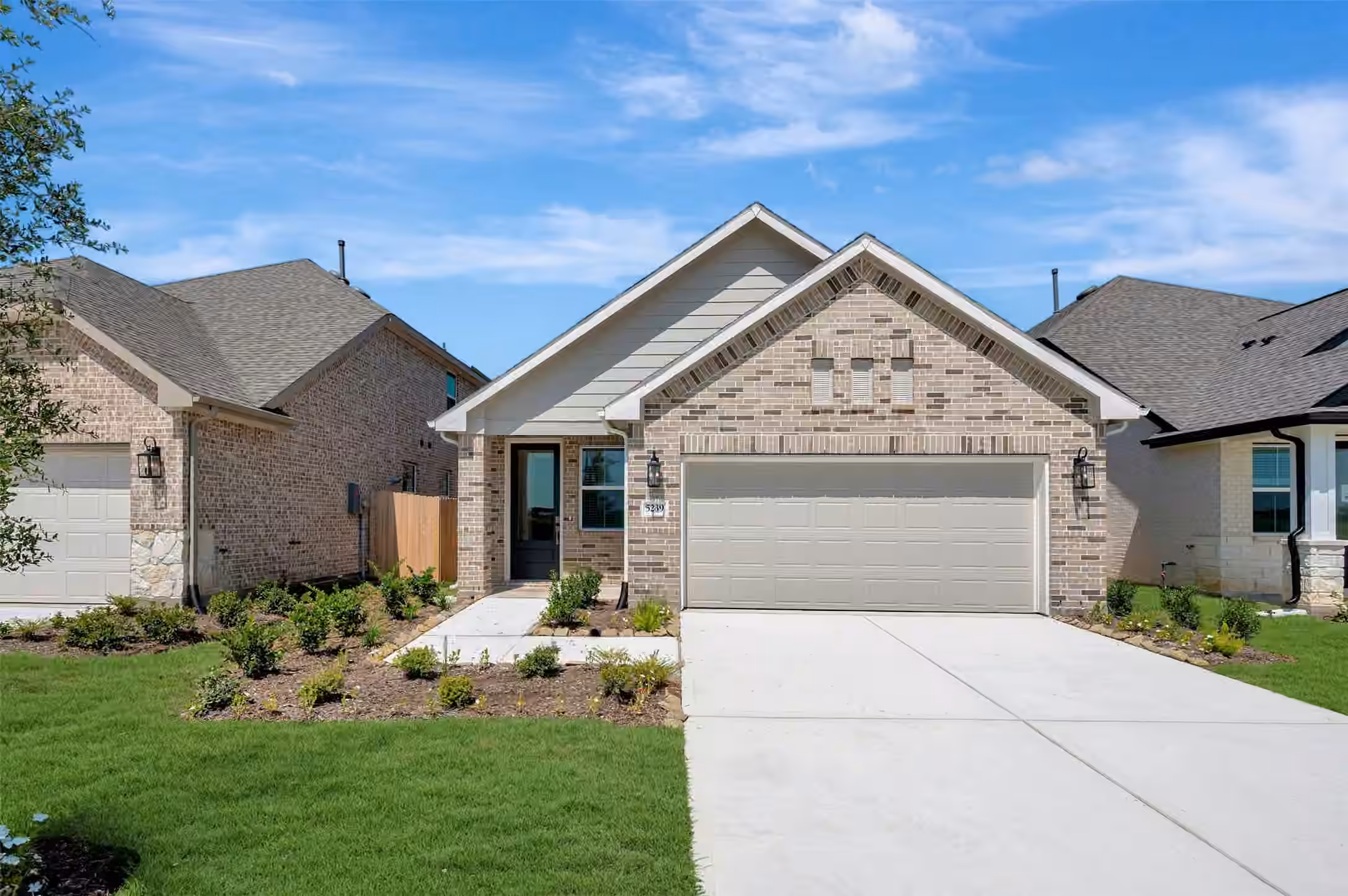 Photo 2 of 5239 Light Willow Lane, Katy, TX